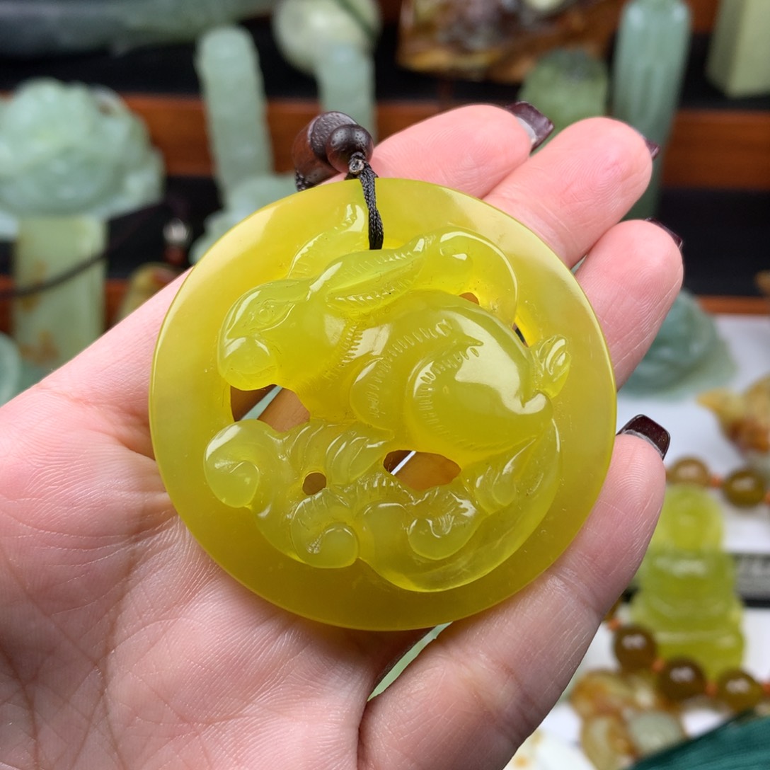 岫玉手把件未镶嵌