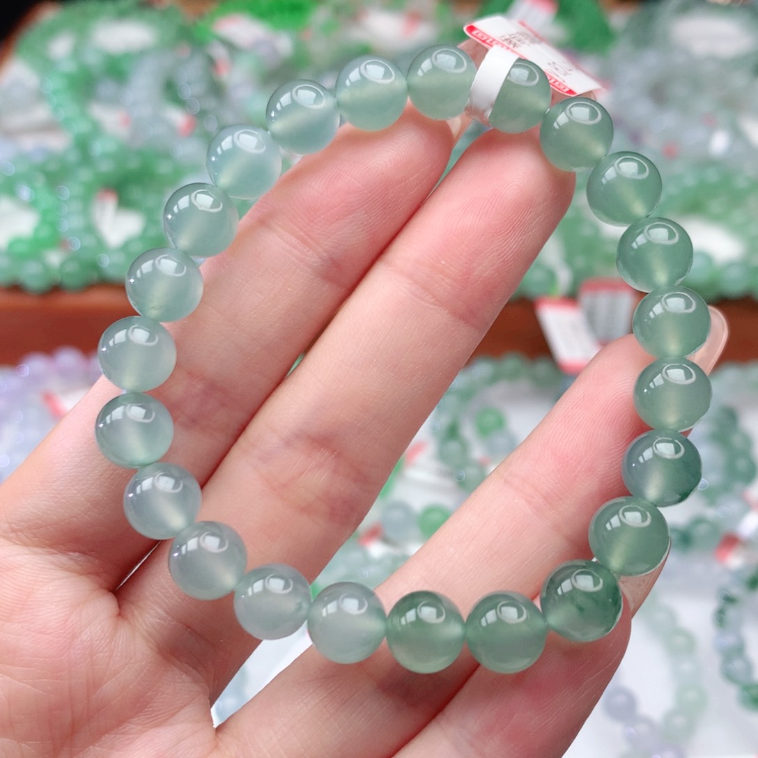 翡翠手链未镶嵌其*果翡翠8mm