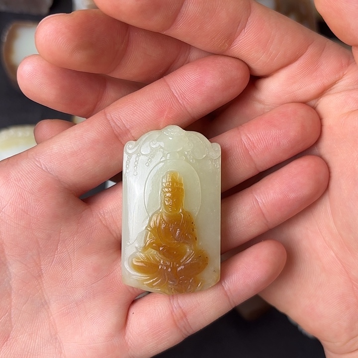 和田玉未镶嵌挂件