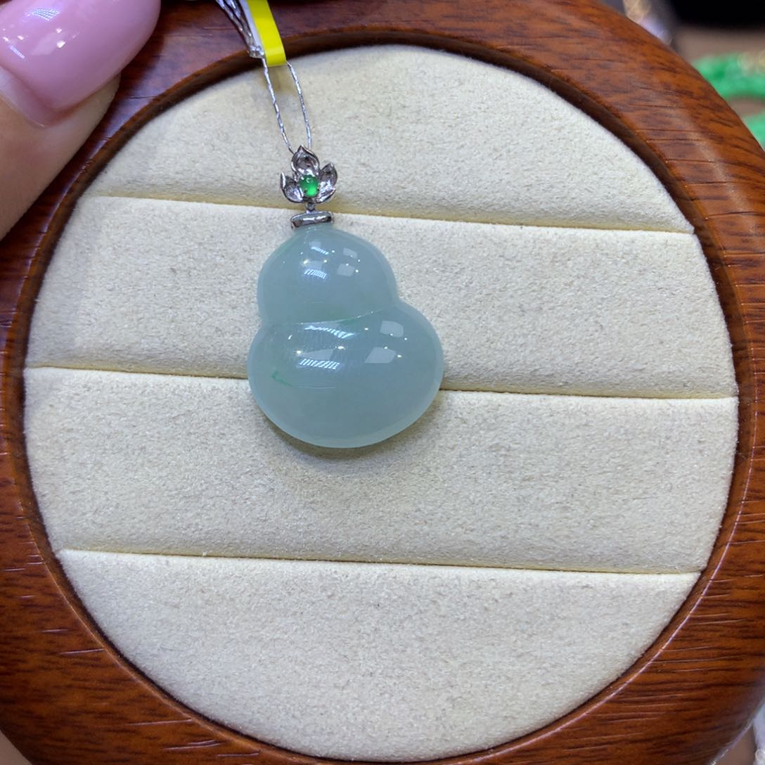 【闪购商品】翡翠18K金镶嵌颈饰翡翠