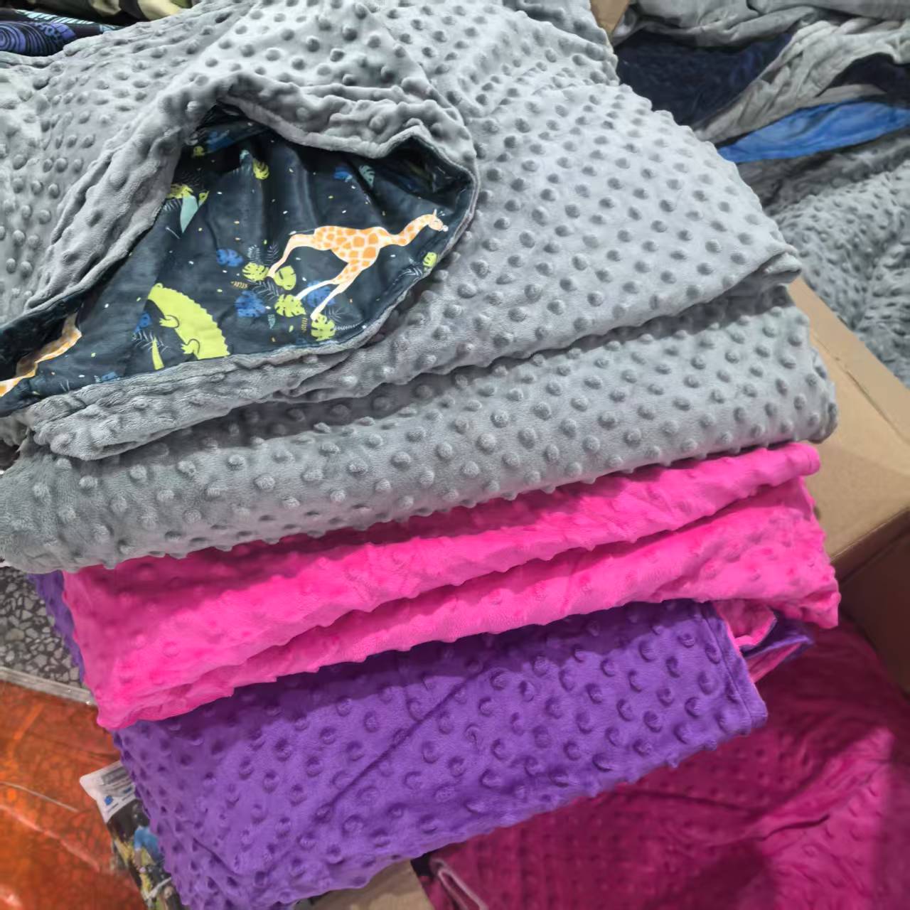 多色AB面豆豆绒被套，约100*150，发1