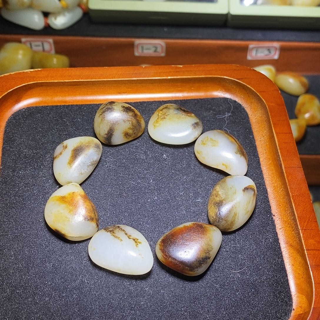 和田玉未镶嵌手链