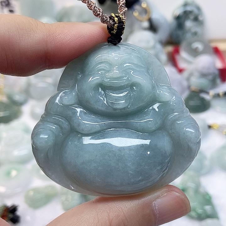 翡翠未镶嵌颈饰佛公