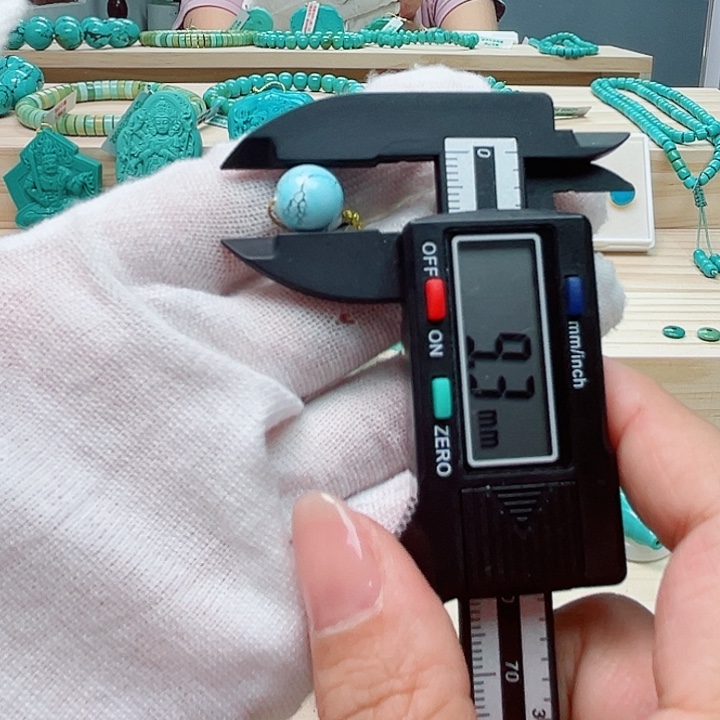 绿松石未镶嵌珠宝