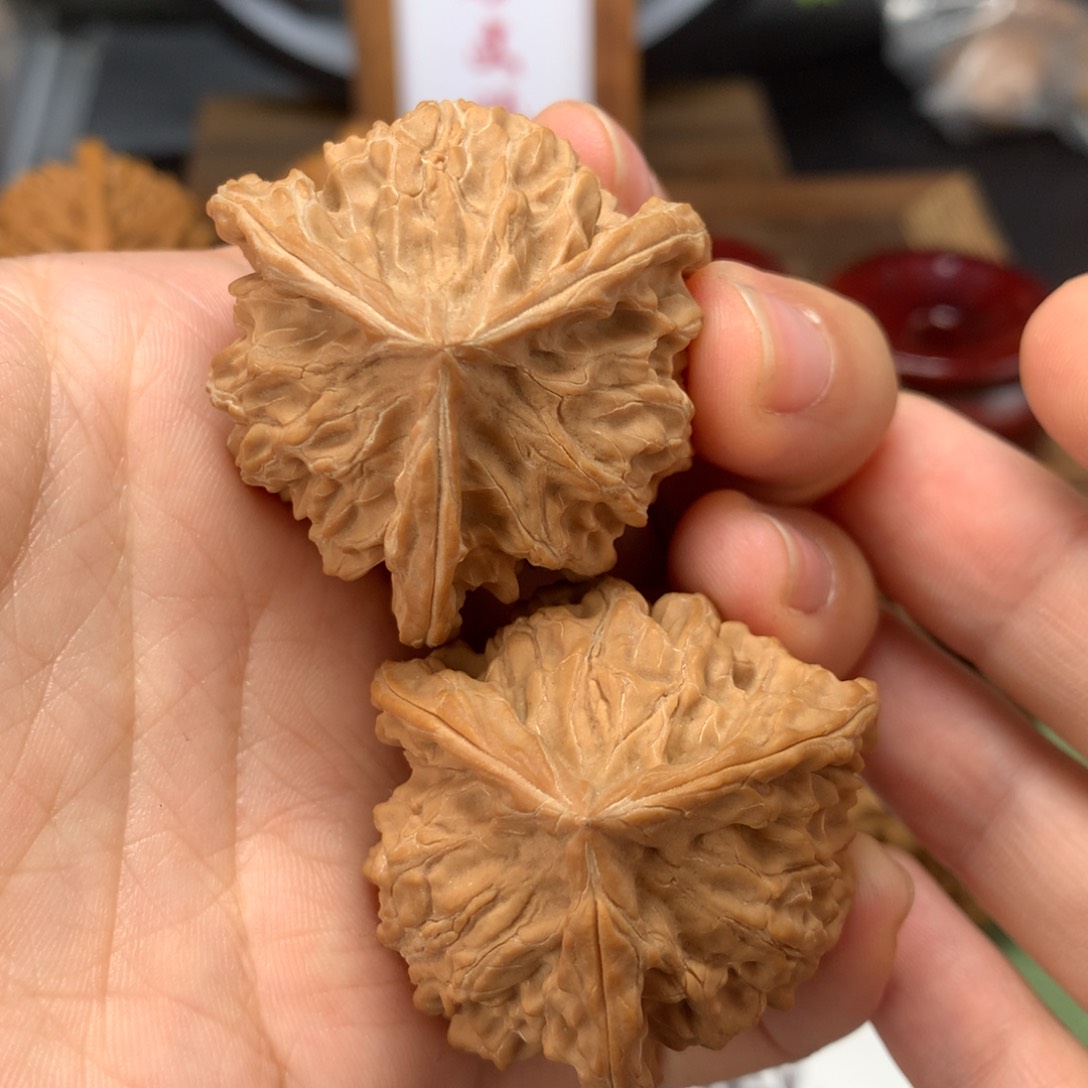 文玩核桃吊坠39全品盘山三棱