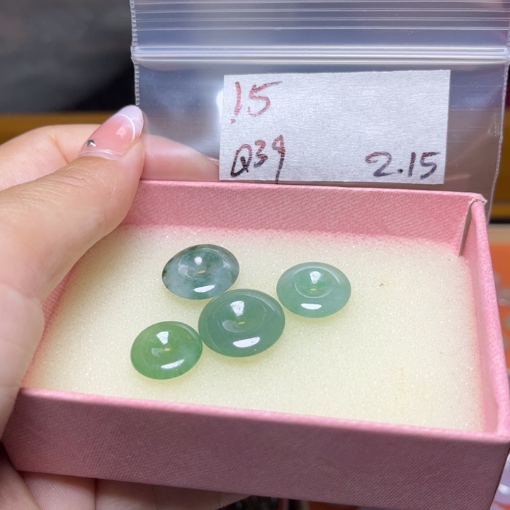 定制翡翠未镶嵌不