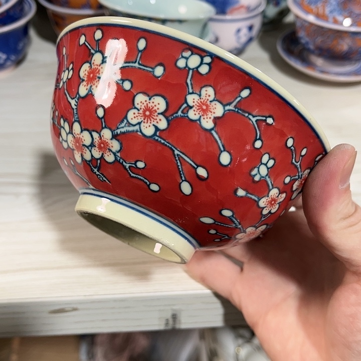 瓷片/////直径12.5厘米。黄。