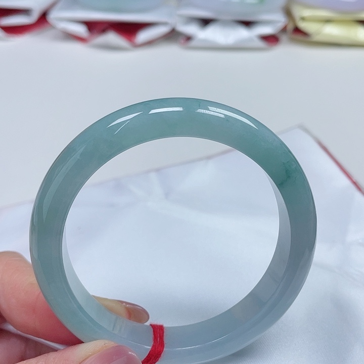 翡翠手镯未镶嵌缅甸翡翠