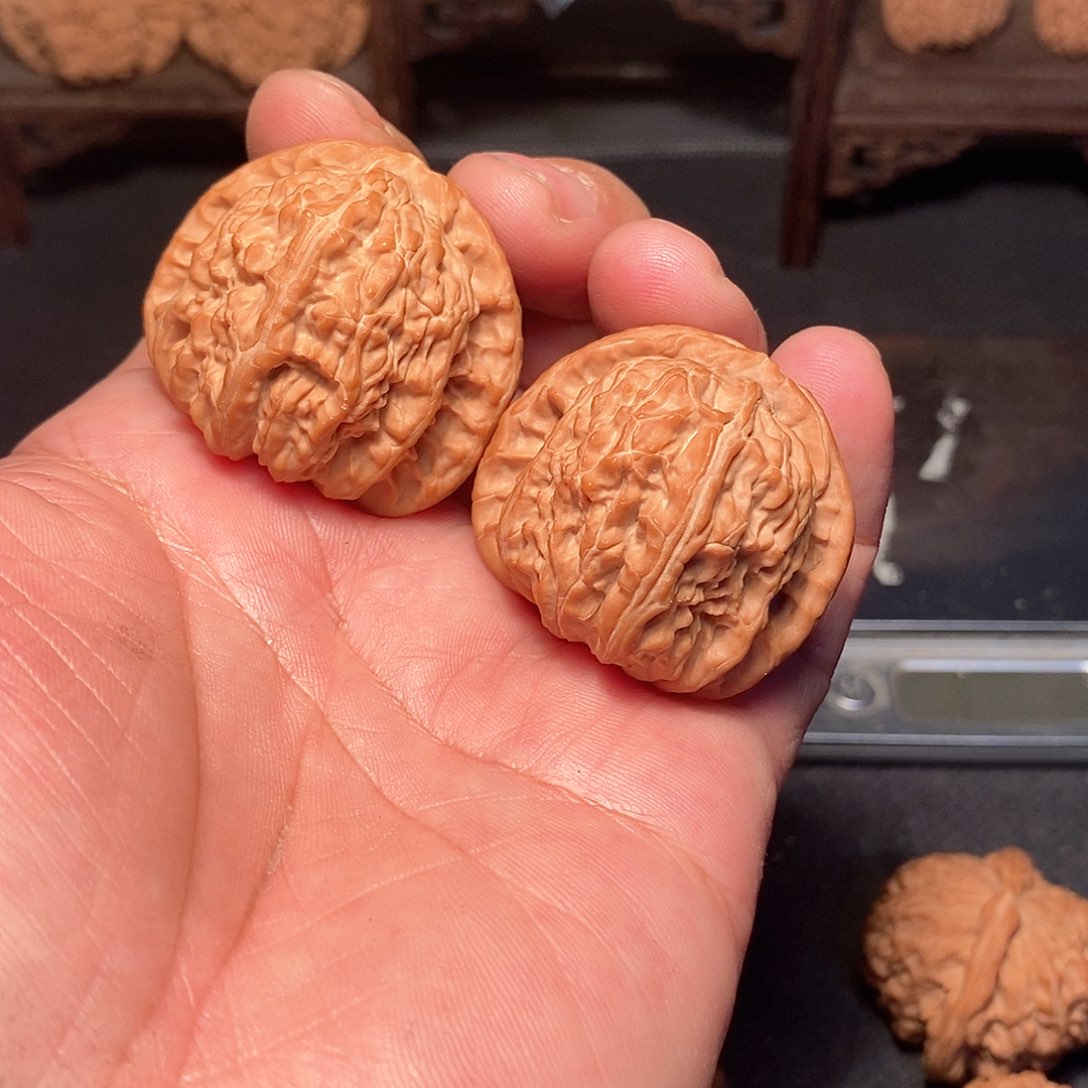 吊坠文玩核桃月*༊40尺，全品白狮子