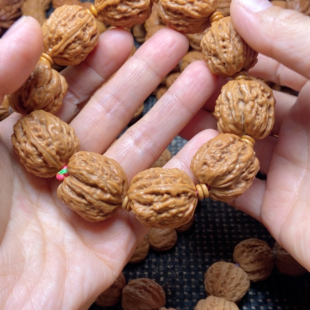 手串桃核白茬金蟾背