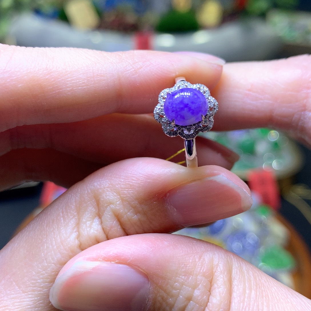 【闪购商品】翡翠颈饰18K金镶嵌翡翠吊坠项链