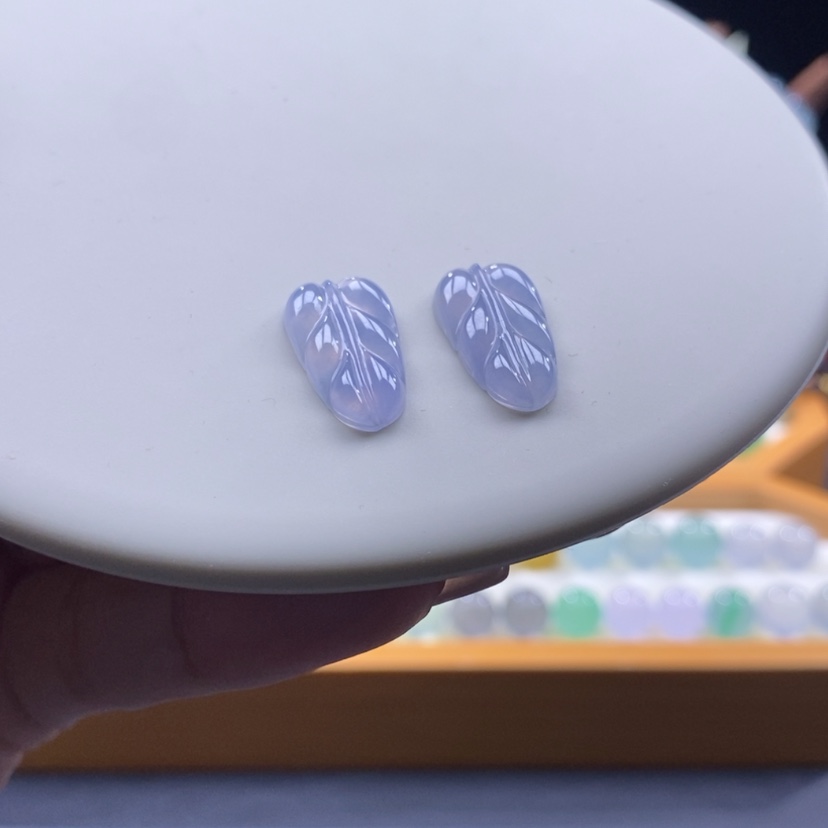 【闪购商品】翡翠颈饰未镶嵌冰紫树叶一对