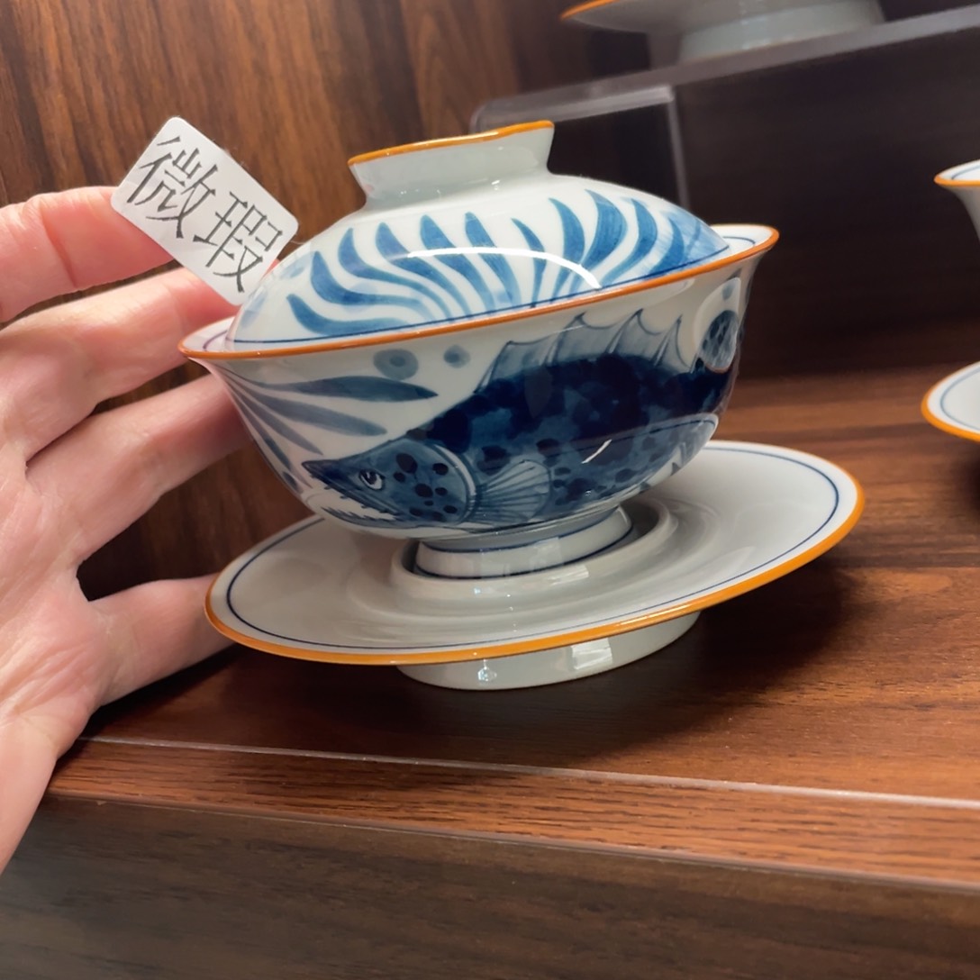 釉下手绘茶具微瑕