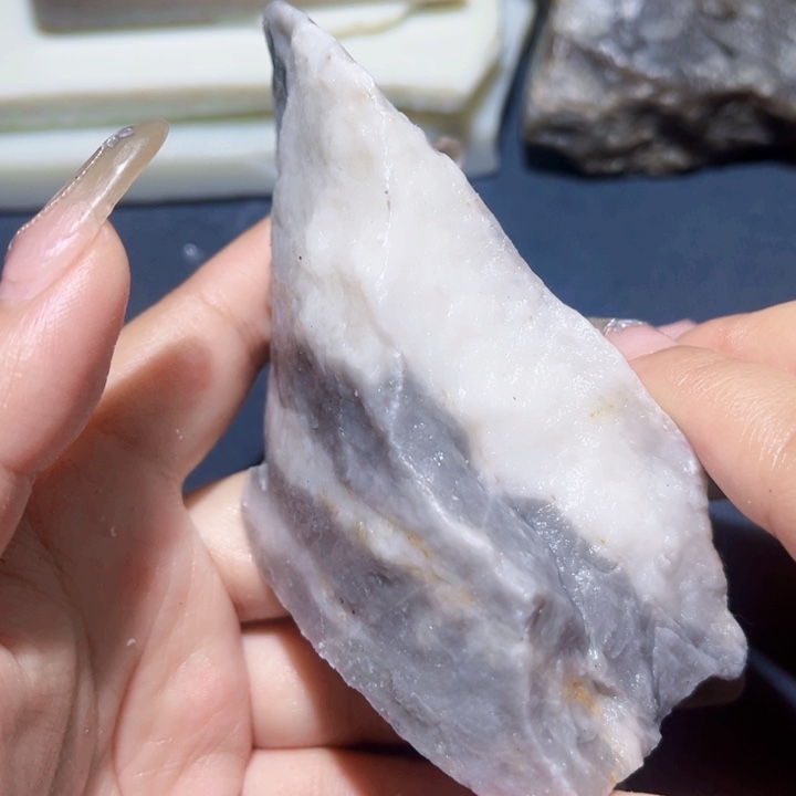 和田玉（糖玉）未镶嵌珠宝奇石