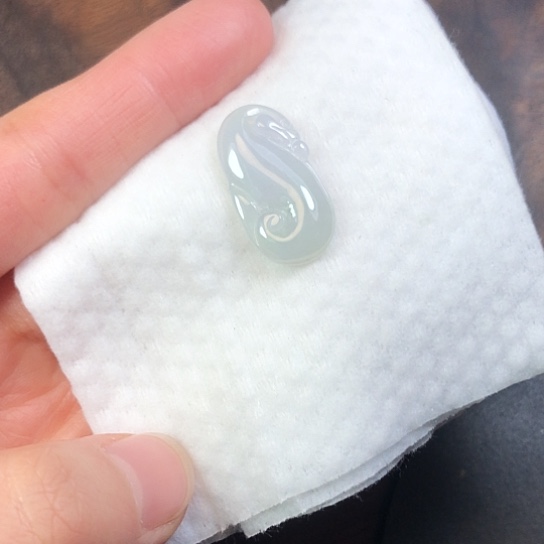 翡翠未镶嵌颈饰缅甸A货，每天下午1点半开播