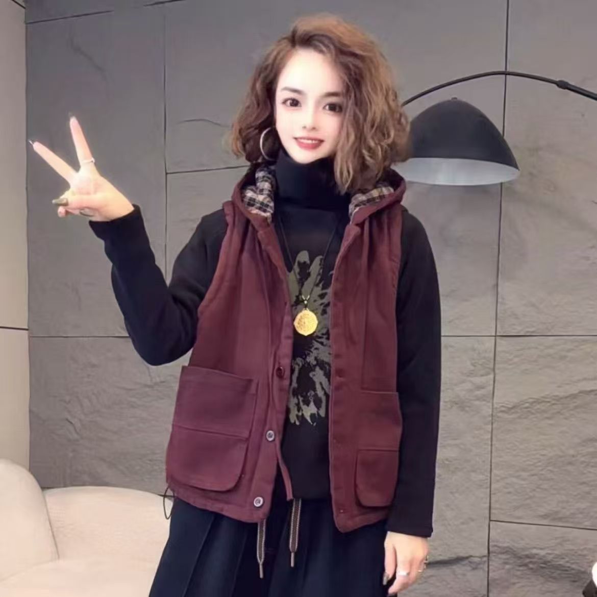 冬季复古加绒加厚连帽马甲女款短款宽松显瘦保暖休闲外套