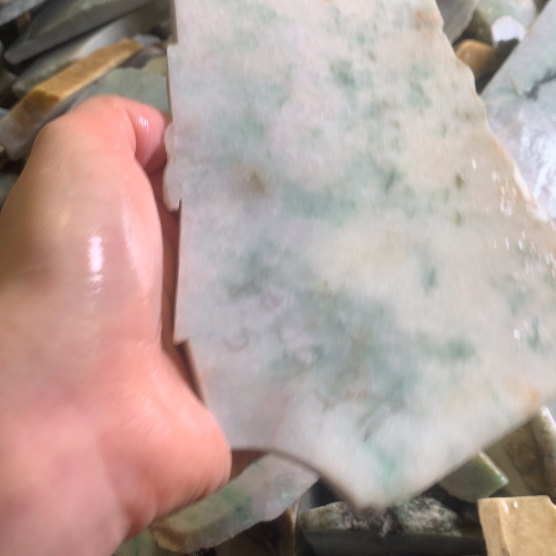 翡翠颈饰未镶嵌缅甸翡翠