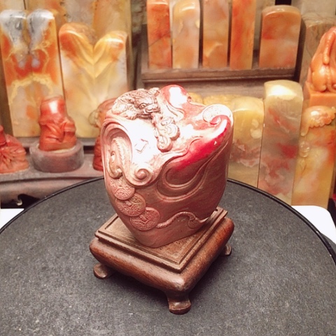 立***学昌化石质地细腻柔软光滑