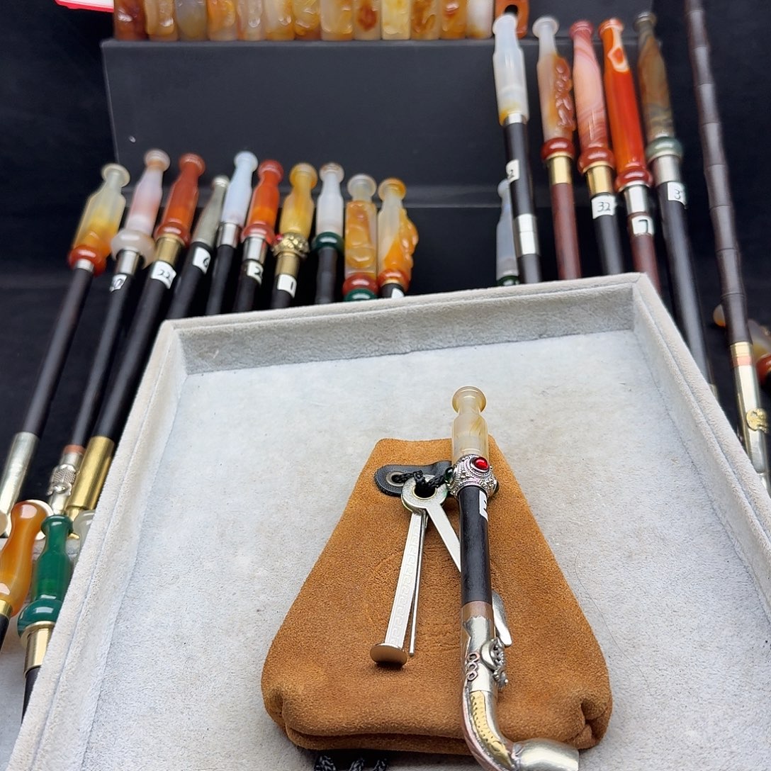 K***兔旱烟袋20厘米玛瑙嘴白铜锅