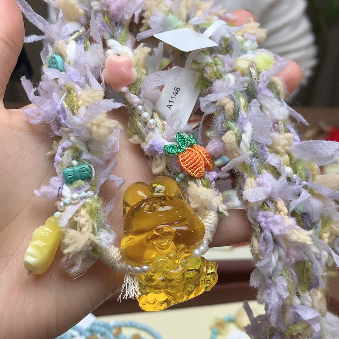 琥珀颈饰未镶嵌111111111111