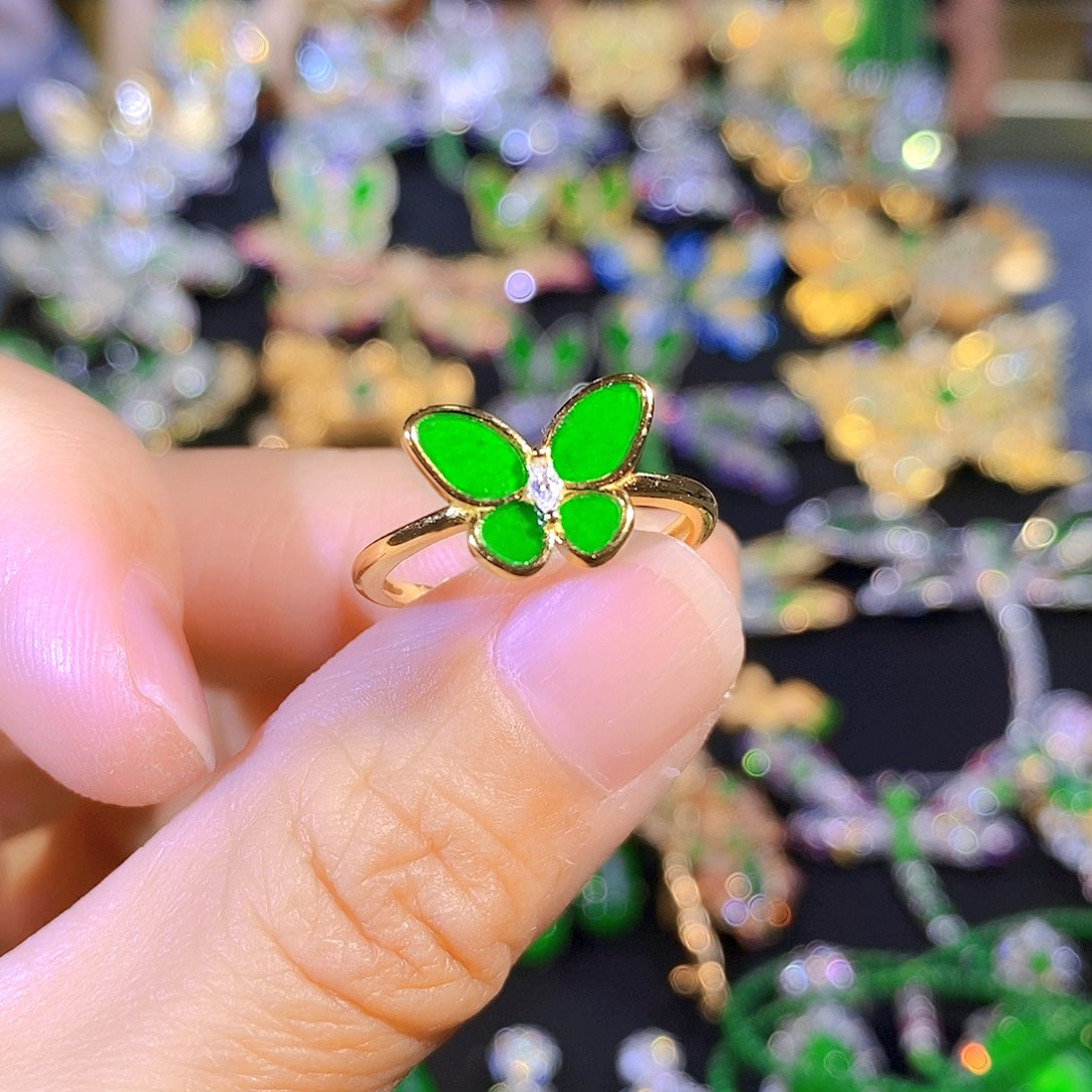 颈饰银S925镶嵌翡翠