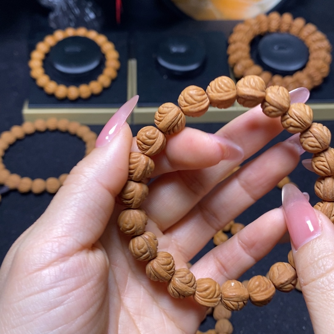 好***啊桃核吊坠秦岭文玩