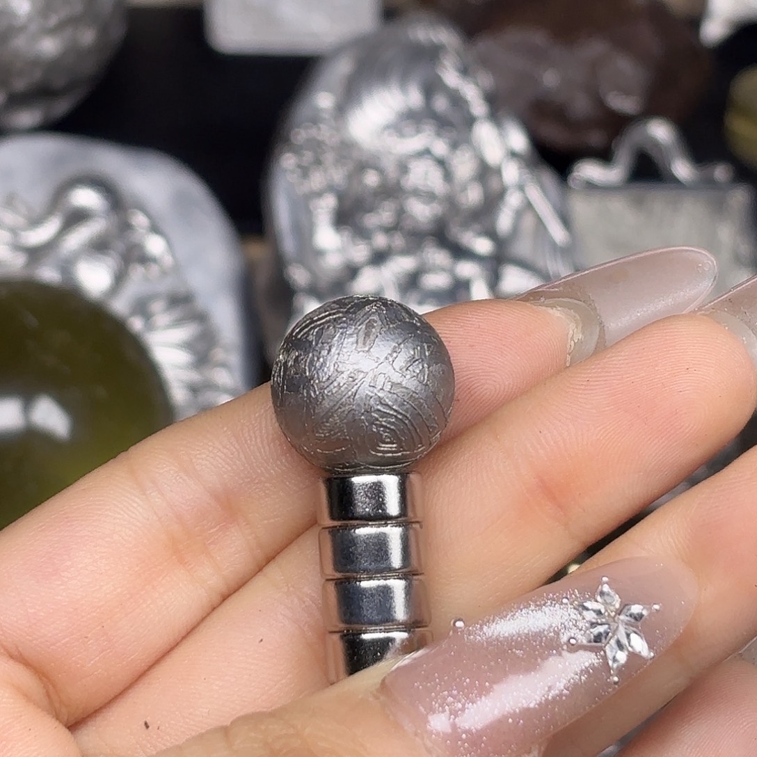 王***代铁合金新疆阿勒泰铁陨