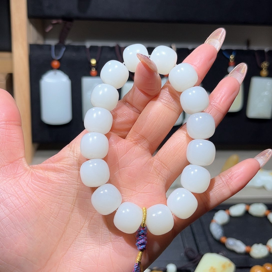 和田玉手链未镶嵌