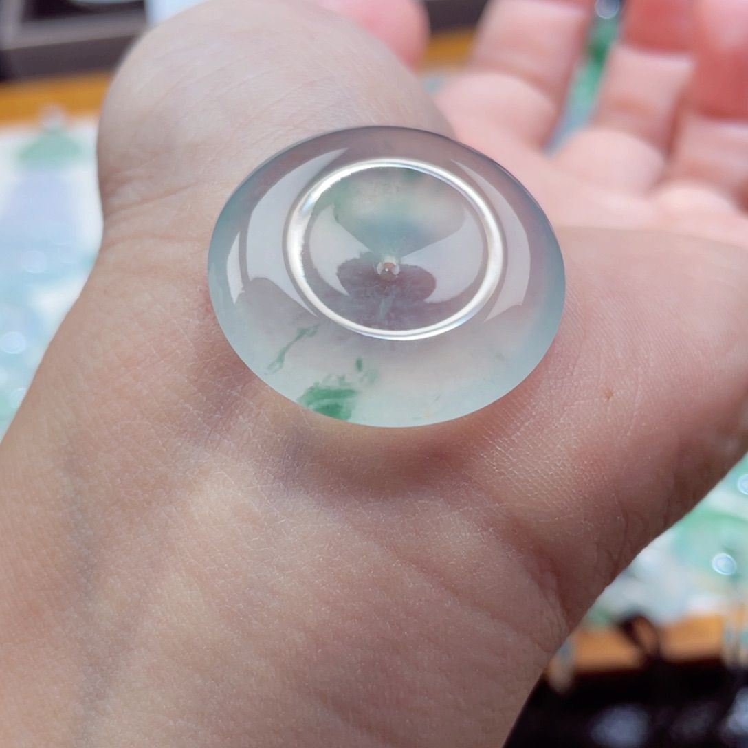 颈饰未镶嵌翡翠平安扣