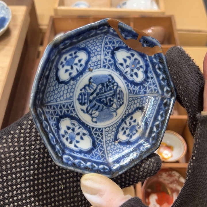 瓷器周边默认瑕疵1