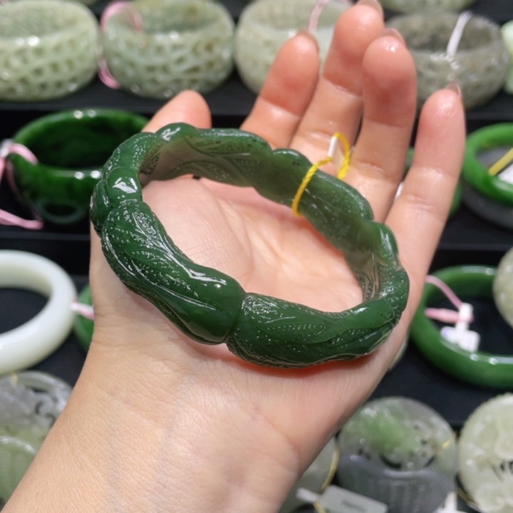 和田玉手镯61+圈口 编号8未镶嵌