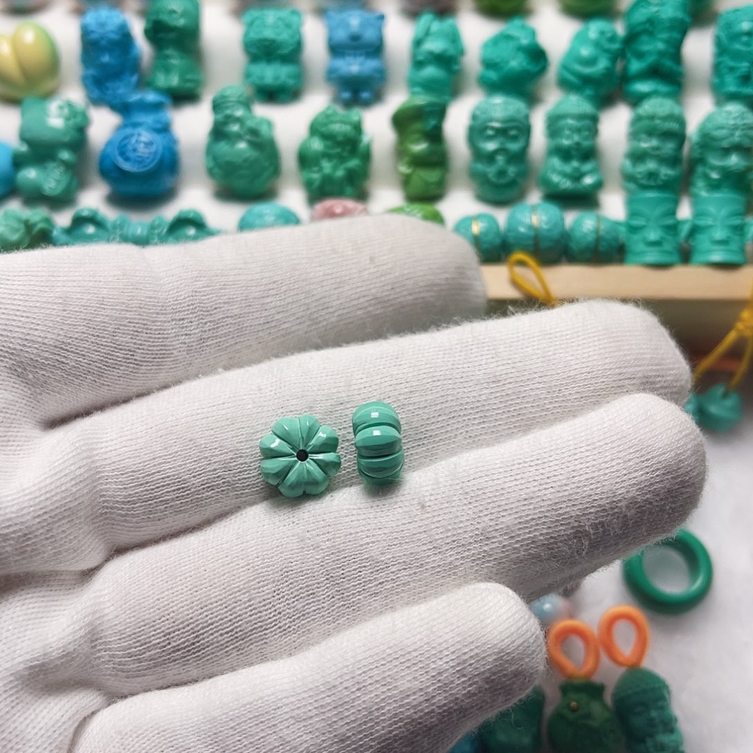 手工雕刻配珠10南瓜扣2个