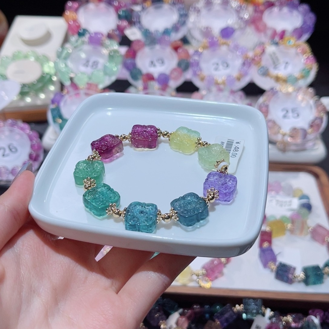 水晶手串未镶嵌如意牌萤石