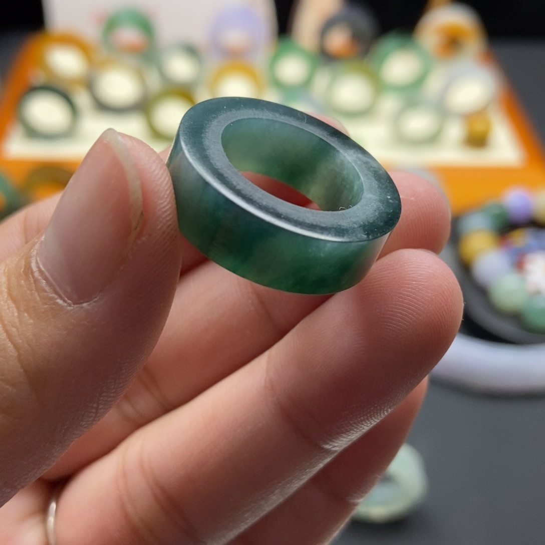 定制翡翠翡翠9-13号有纹未镶嵌