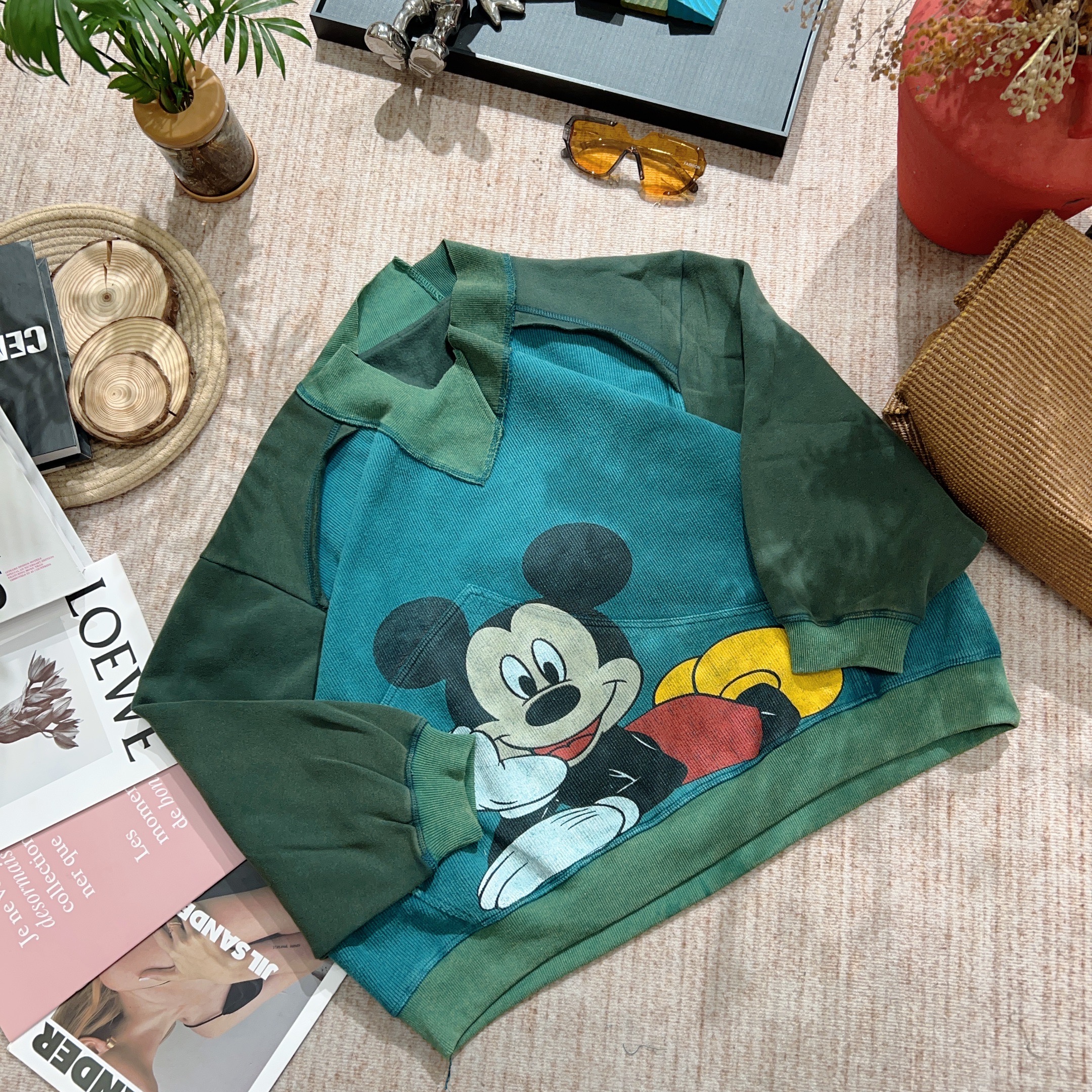 2025冬季新款休闲时尚百搭拼色加绒卡通印花卫衣1695