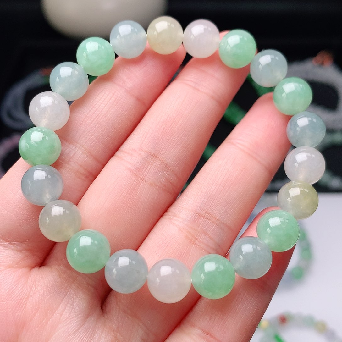 翡翠手链未镶嵌翡翠