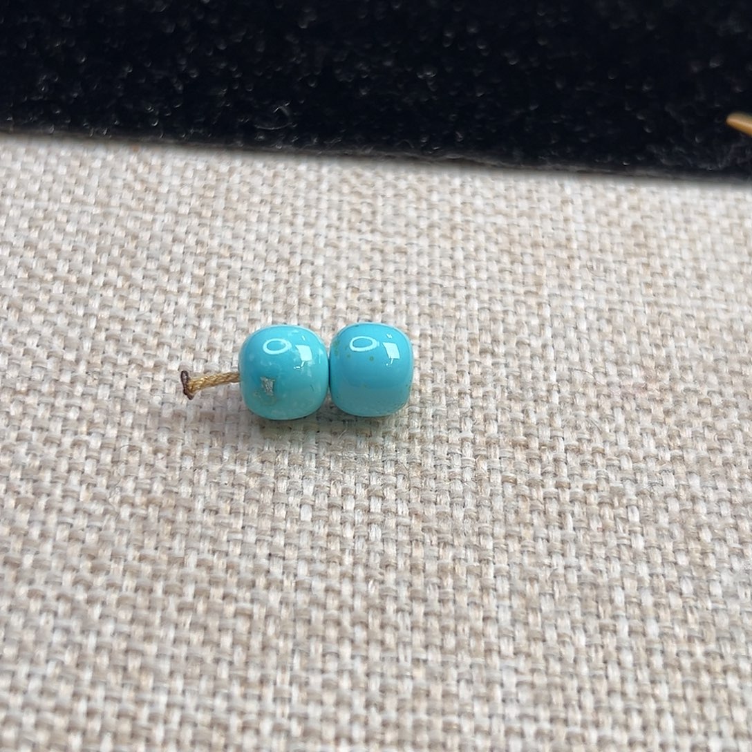 冷***晨绿松石未镶嵌珠宝奇石