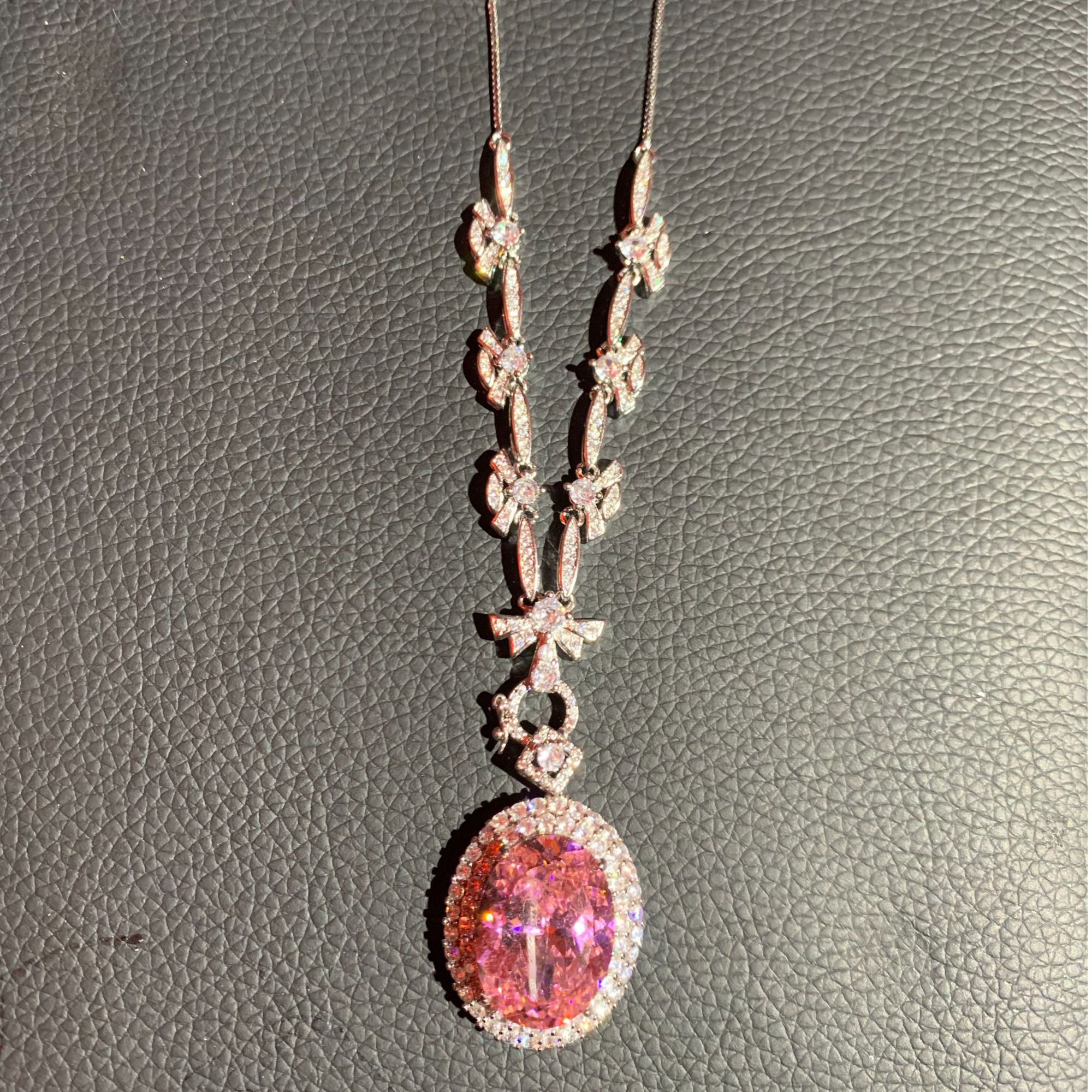 高级定制蛋面吊坠 （多样发其一）B358