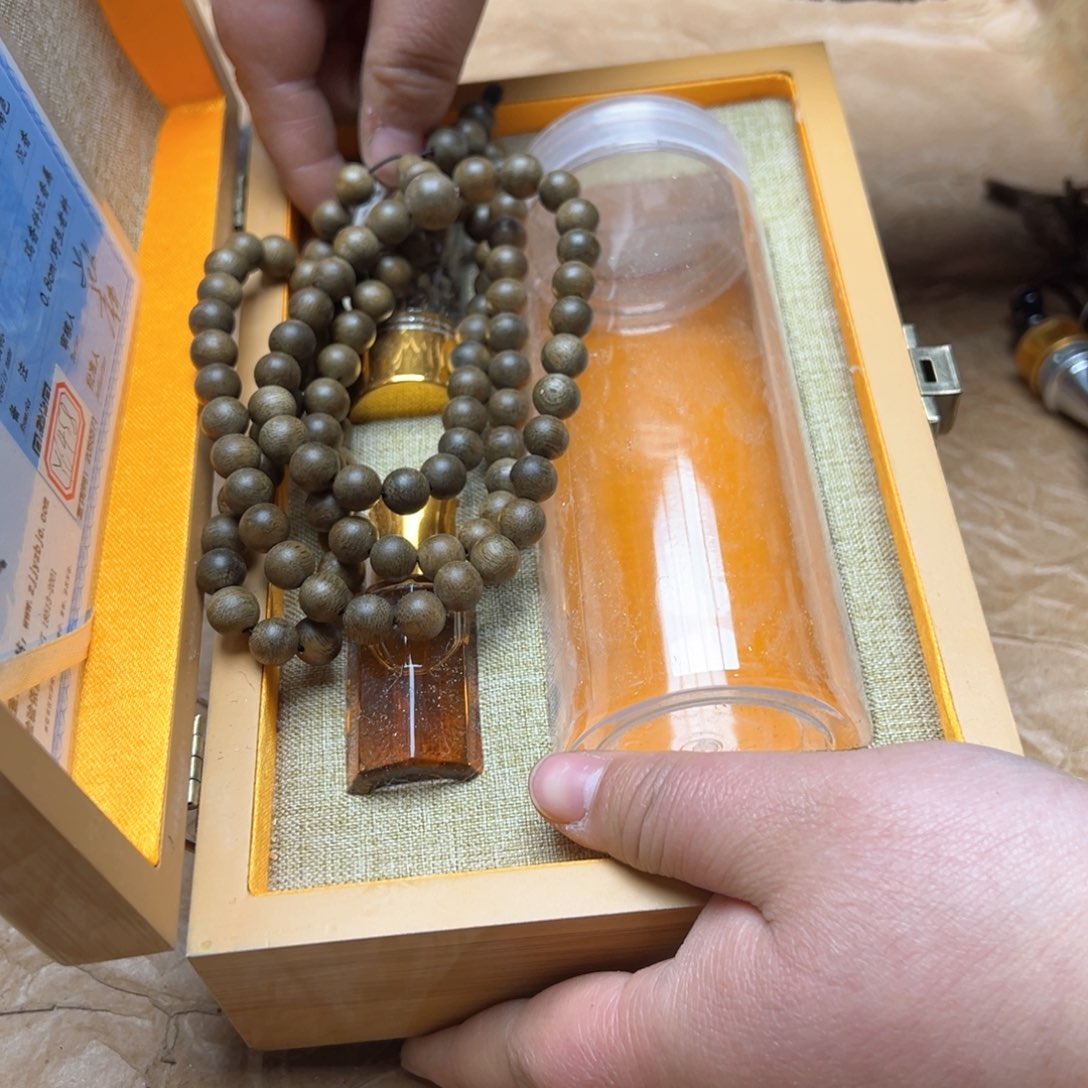 大叶紫檀（黑酸枝木类）