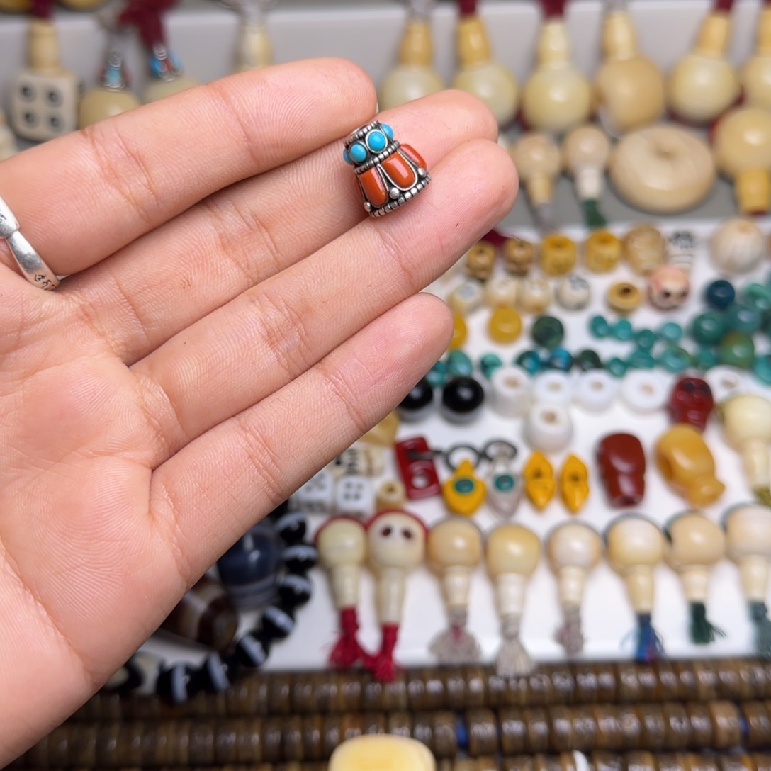 ****藏菩提籽类藏传老佛塔