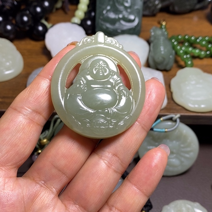 颈饰未镶嵌和田玉