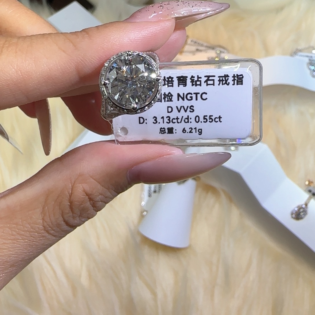 实验室培育钻石18K金镶嵌圆包