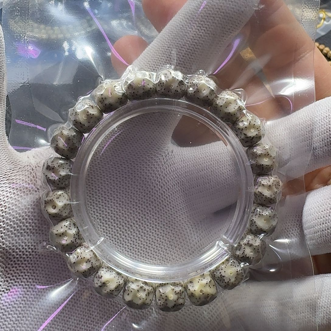 星月菩提手串星月菩提11*10糯冰无相