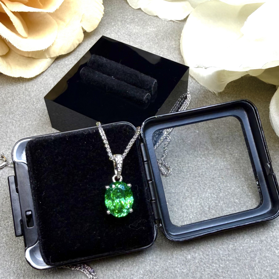 甄选肯尼亚矿区卡扎尼沙弗莱吊坠