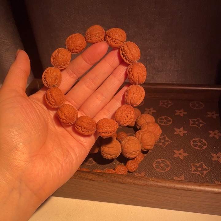 文玩核桃手串…………5