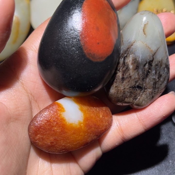 别***哥和田玉未镶嵌珠宝奇石