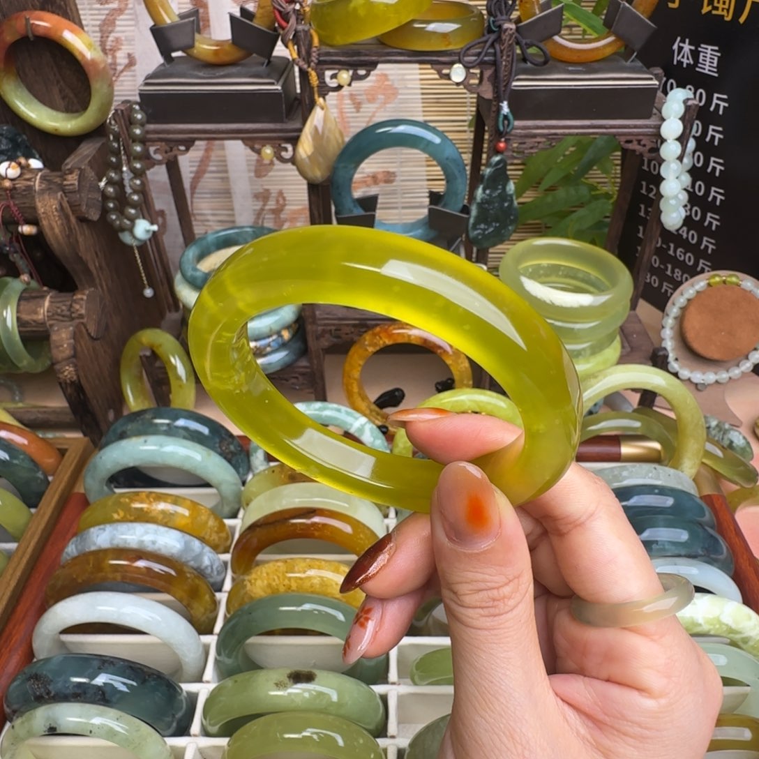 不***.岫玉未镶嵌手镯默认微瑕无科技