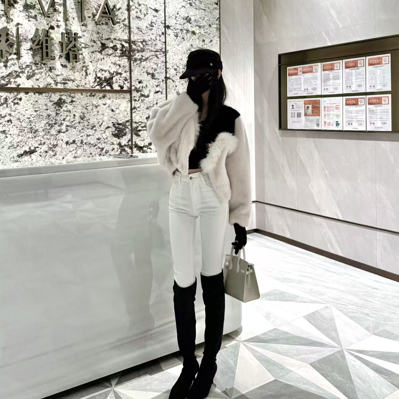 【黄不了专属】2025年新款时尚短款百搭拼接毛毛外套