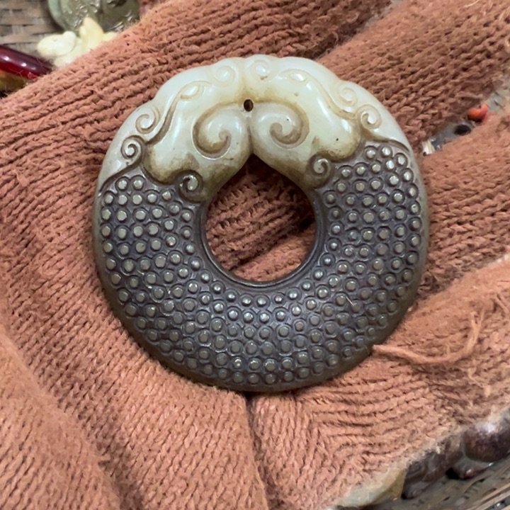 和田玉（青白玉）未镶嵌挂件