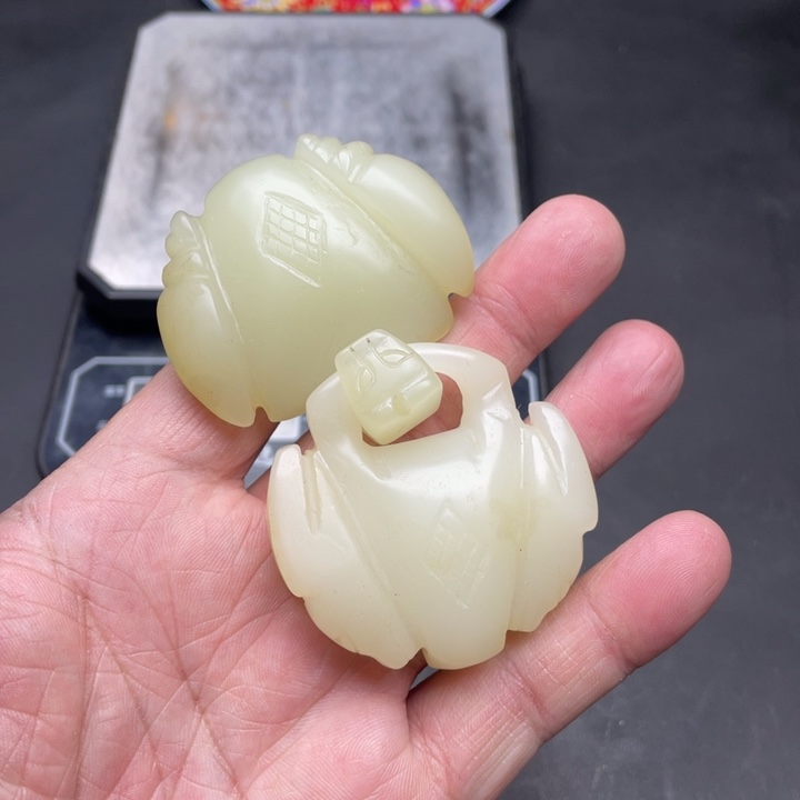 和田玉未镶嵌挂件